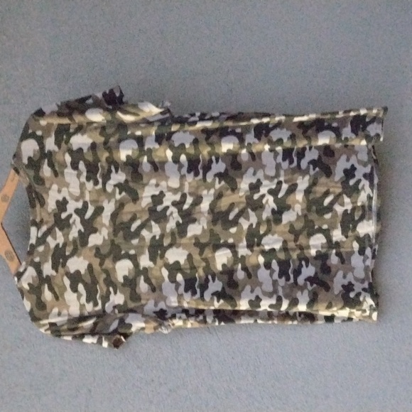 Rock & Republic Patriotic Camouflage Tee L - Picture 2 of 9